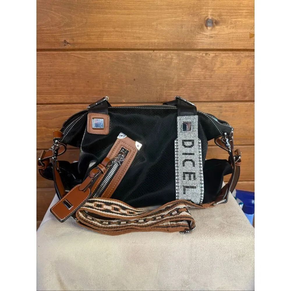 Dicelatte tote/Shoulder rhinestone-studded strap/brown leather accents